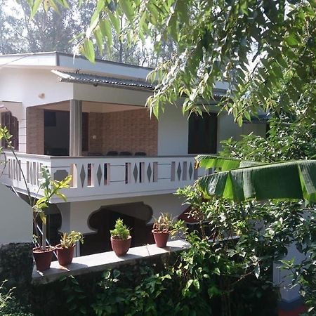 Dhruva Homestay Madikeri Kültér fotó